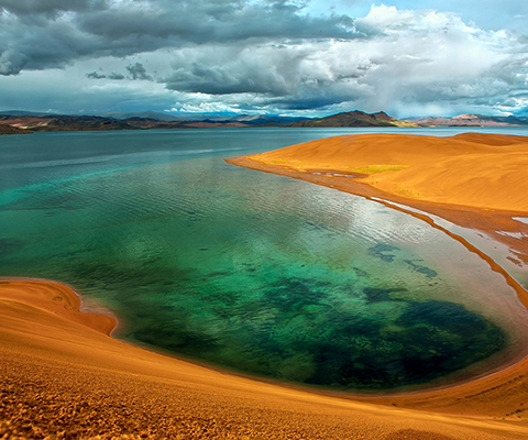 Ulaagchiin Khar lake Zavkhan Mongolia